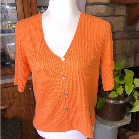 J.H. COLLECTIBLES SIZE SMALL BRIGHT ORANGE V/NECK CARDIGAN SHORT SLEEVE LIKE NEW - Picture 1 of 3